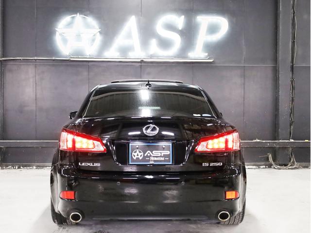 IS IS250 Fスポーツ サンルーフ ブラックハーフレザー シートヒーター スピンドルバンパー AMEシュタイナー20インチAW 新品フルタップ車高調 純正メーカーナビ 地デジフルセグ バックカメラ スマートキー パドルシフト(23枚目)