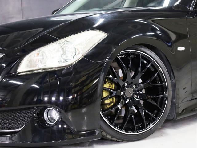 フーガ ２５０ＧＴ　Ａパッケージ　ブラックハーフレザー　ＯＰエアロバンパー　ＲＡＹＳホムラ２０インチＡＷ　新品フルタップ車高調　純正メーカーナビ　地デジフルセグ　バックカメラ　スマートキー　パワーシート（6枚目）