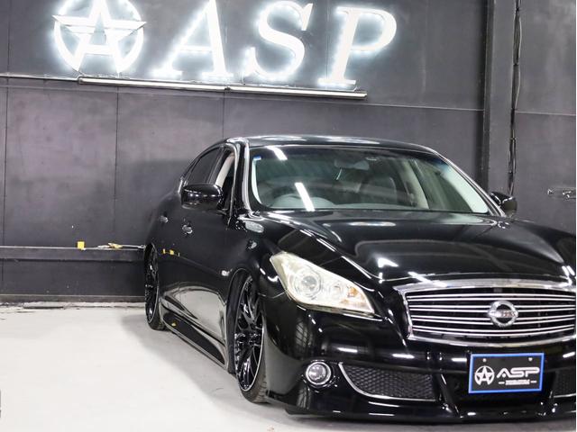 フーガ ２５０ＧＴ　Ａパッケージ　ブラックハーフレザー　ＯＰエアロバンパー　ＲＡＹＳホムラ２０インチＡＷ　新品フルタップ車高調　純正メーカーナビ　地デジフルセグ　バックカメラ　スマートキー　パワーシート（12枚目）