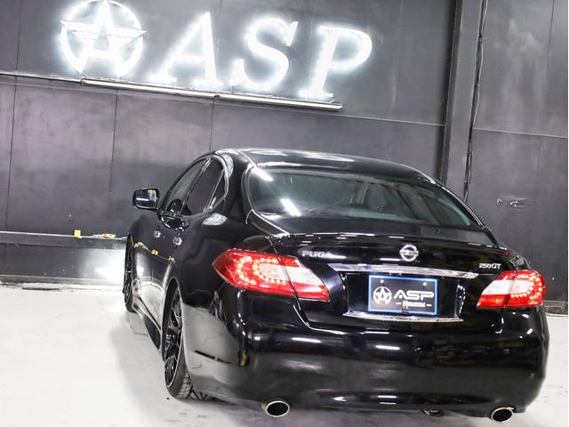 フーガ ２５０ＧＴ　Ａパッケージ　ブラックハーフレザー　ＯＰエアロバンパー　ＲＡＹＳホムラ２０インチＡＷ　新品フルタップ車高調　純正メーカーナビ　地デジフルセグ　バックカメラ　スマートキー　パワーシート（25枚目）