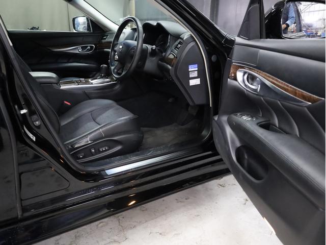 フーガ ２５０ＧＴ　Ａパッケージ　ブラックハーフレザー　ＯＰエアロバンパー　ＲＡＹＳホムラ２０インチＡＷ　新品フルタップ車高調　純正メーカーナビ　地デジフルセグ　バックカメラ　スマートキー　パワーシート（44枚目）