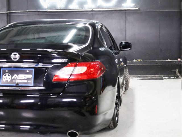 フーガ ２５０ＧＴ　Ａパッケージ　ブラックハーフレザー　ＯＰエアロバンパー　ＲＡＹＳホムラ２０インチＡＷ　新品フルタップ車高調　純正メーカーナビ　地デジフルセグ　バックカメラ　スマートキー　パワーシート（53枚目）