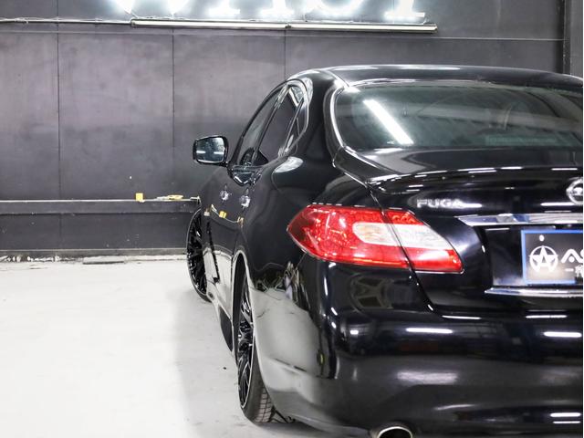 フーガ ２５０ＧＴ　Ａパッケージ　ブラックハーフレザー　ＯＰエアロバンパー　ＲＡＹＳホムラ２０インチＡＷ　新品フルタップ車高調　純正メーカーナビ　地デジフルセグ　バックカメラ　スマートキー　パワーシート（54枚目）