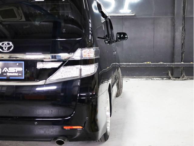 ヴェルファイア 2.4Z ゴールデンアイズ 後期型 サンルーフ 両側自動スライドドア BADXロクサーニ20インチAW ローダウン エアロパーツ ディスプレイオーディオ バックカメラ スマートキー HIDライト クリアランスソナー(55枚目)