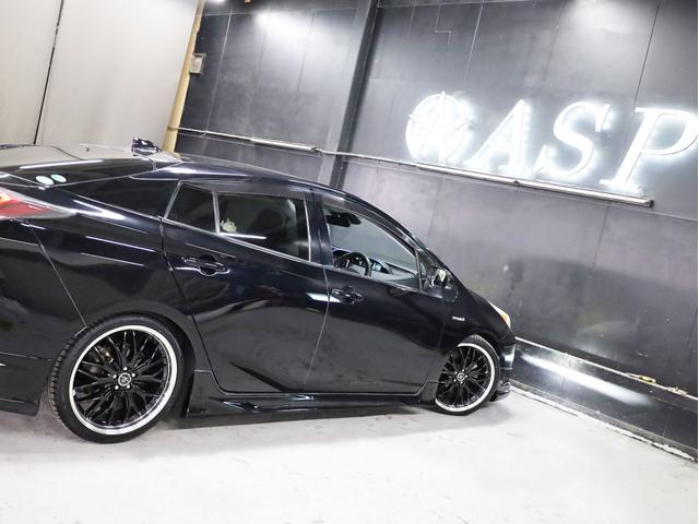 プリウス S アルパインビッグXナビ BADXロクサーニ19インチAW ローダウン フルエアロ LEDヘッドライト 地デジフルセグ バックカメラ スマートキー(26枚目)