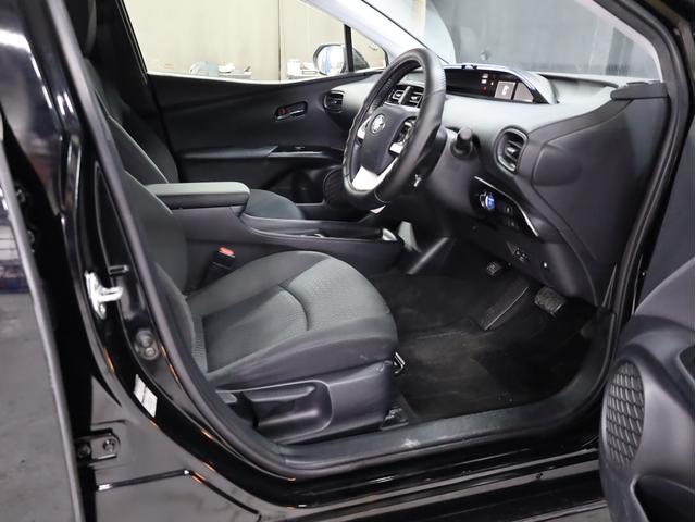 プリウス S アルパインビッグXナビ BADXロクサーニ19インチAW ローダウン フルエアロ LEDヘッドライト 地デジフルセグ バックカメラ スマートキー(30枚目)