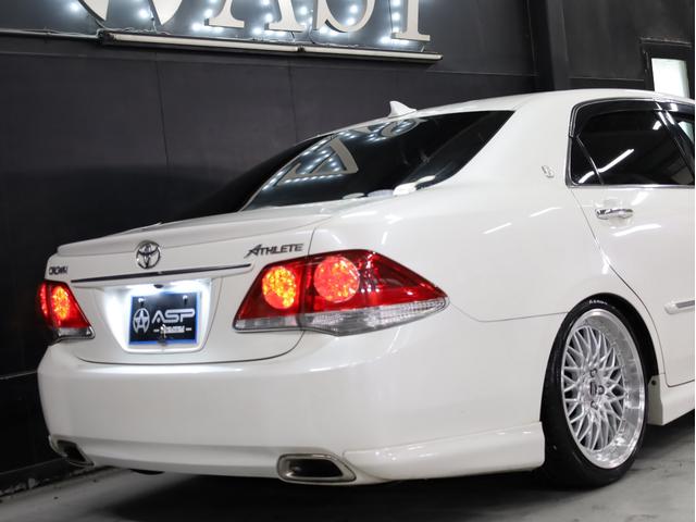 クラウン 2.5アスリート プレミアムエディション 後期型 黒革エアーシート AMEシュタイナー19インチAW 新品フルタップ車高調 エアロパーツ 純正メーカーナビ 地デジフルセグ バックカメラ スマートキー パワーシート HIDライト(19枚目)