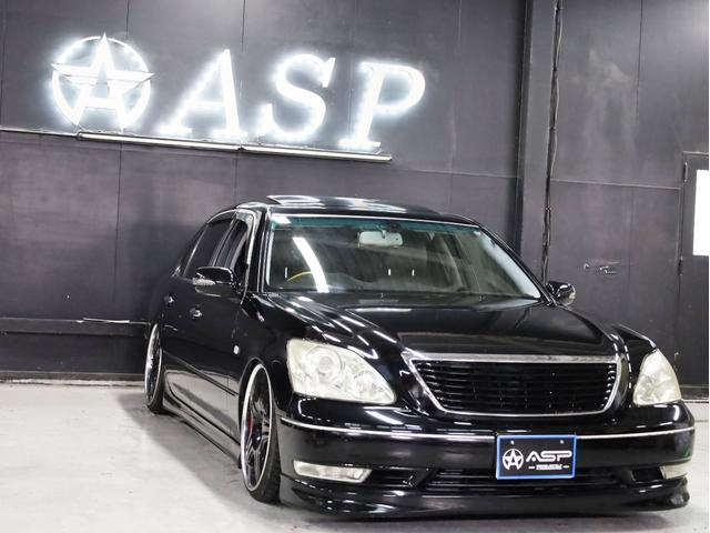 セルシオ C仕様 インテリアセレクション 後期型 サンルーフ 黒革エアーシート AIRLLENエアサス トラフィックスター20インチAW エアロパーツ 社外マフラー 純正メーカーナビ バックカメラ スマートキー パワーシート(12枚目)