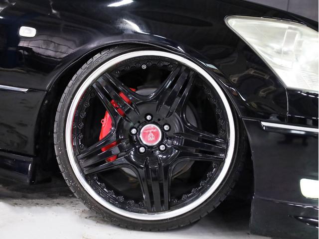 セルシオ C仕様 インテリアセレクション 後期型 サンルーフ 黒革エアーシート AIRLLENエアサス トラフィックスター20インチAW エアロパーツ 社外マフラー 純正メーカーナビ バックカメラ スマートキー パワーシート(18枚目)