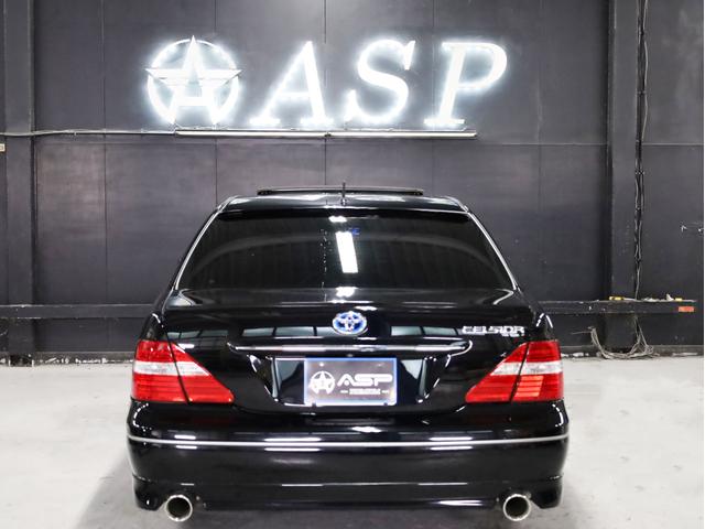 セルシオ C仕様 インテリアセレクション 後期型 サンルーフ 黒革エアーシート AIRLLENエアサス トラフィックスター20インチAW エアロパーツ 社外マフラー 純正メーカーナビ バックカメラ スマートキー パワーシート(23枚目)