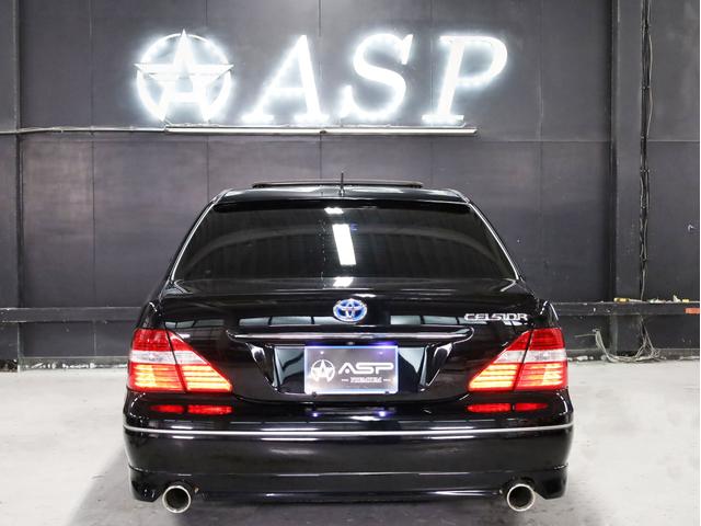 セルシオ C仕様 インテリアセレクション 後期型 サンルーフ 黒革エアーシート AIRLLENエアサス トラフィックスター20インチAW エアロパーツ 社外マフラー 純正メーカーナビ バックカメラ スマートキー パワーシート(24枚目)