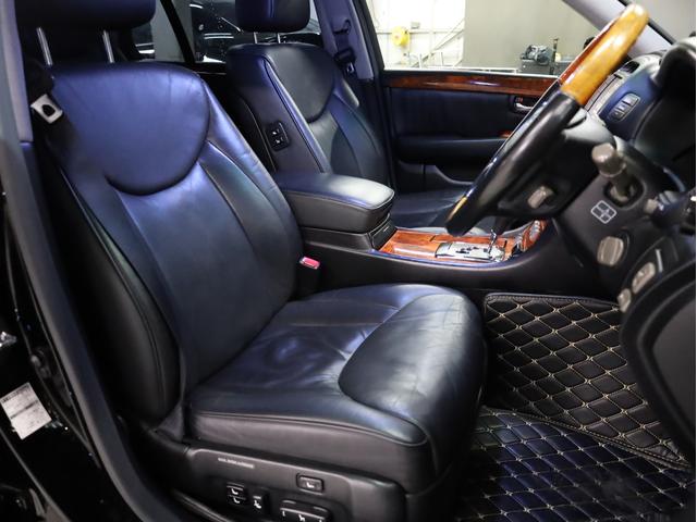 セルシオ C仕様 インテリアセレクション 後期型 サンルーフ 黒革エアーシート AIRLLENエアサス トラフィックスター20インチAW エアロパーツ 社外マフラー 純正メーカーナビ バックカメラ スマートキー パワーシート(36枚目)