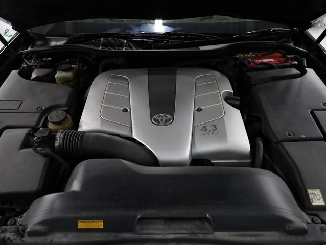 セルシオ C仕様 インテリアセレクション 後期型 サンルーフ 黒革エアーシート AIRLLENエアサス トラフィックスター20インチAW エアロパーツ 社外マフラー 純正メーカーナビ バックカメラ スマートキー パワーシート(55枚目)