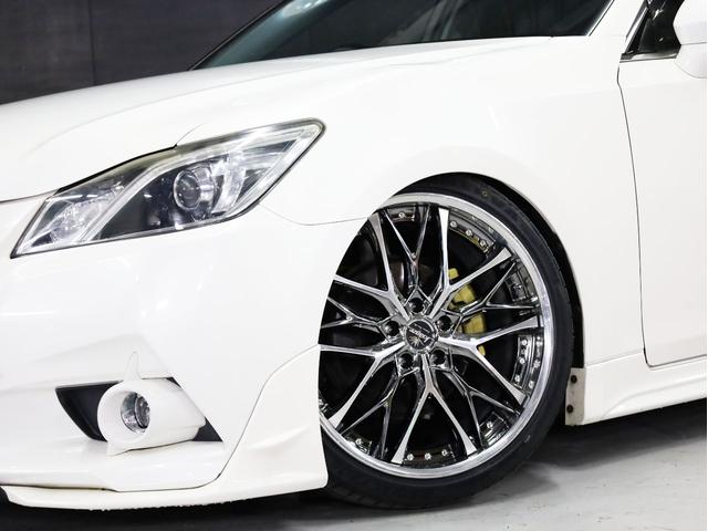クラウン アスリートＳ　Ｋｒａｎｚｅ２０インチＷ　新品フルタップ車高調　ＴＲＤエアロ　純正メーカーナビ　地デジフルセグ　バックカメラ　スマートキー　パワーシート　ＨＩＤライト　黒革調シートカバー（6枚目）