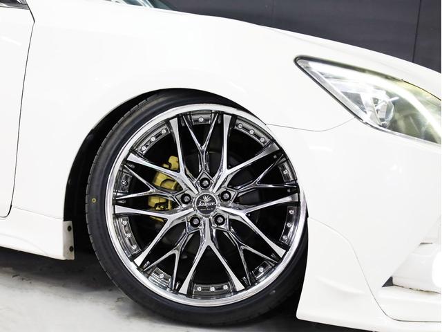 クラウン アスリートＳ　Ｋｒａｎｚｅ２０インチＷ　新品フルタップ車高調　ＴＲＤエアロ　純正メーカーナビ　地デジフルセグ　バックカメラ　スマートキー　パワーシート　ＨＩＤライト　黒革調シートカバー（17枚目）