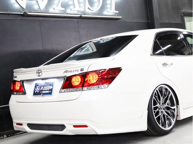 クラウン アスリートＳ　Ｋｒａｎｚｅ２０インチＷ　新品フルタップ車高調　ＴＲＤエアロ　純正メーカーナビ　地デジフルセグ　バックカメラ　スマートキー　パワーシート　ＨＩＤライト　黒革調シートカバー（19枚目）