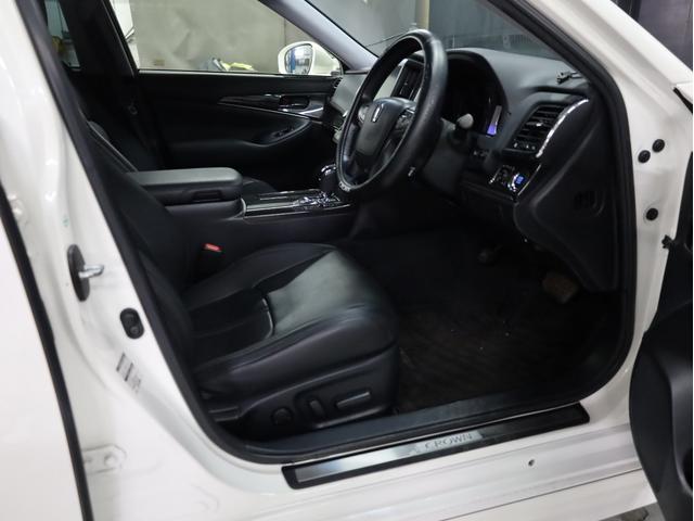 クラウン アスリートＳ　Ｋｒａｎｚｅ２０インチＷ　新品フルタップ車高調　ＴＲＤエアロ　純正メーカーナビ　地デジフルセグ　バックカメラ　スマートキー　パワーシート　ＨＩＤライト　黒革調シートカバー（30枚目）