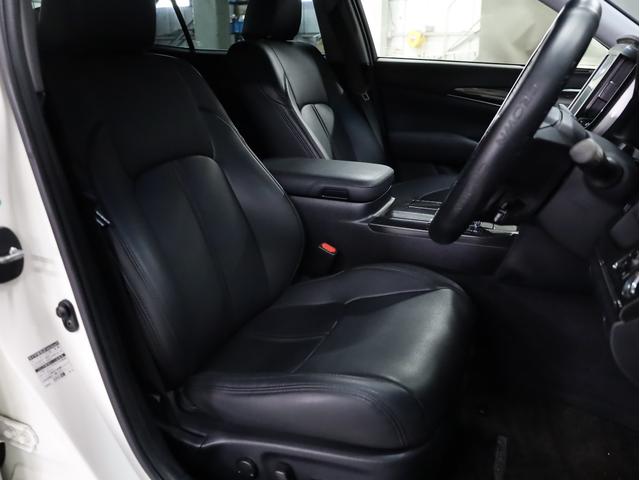 クラウン アスリートＳ　Ｋｒａｎｚｅ２０インチＷ　新品フルタップ車高調　ＴＲＤエアロ　純正メーカーナビ　地デジフルセグ　バックカメラ　スマートキー　パワーシート　ＨＩＤライト　黒革調シートカバー（37枚目）