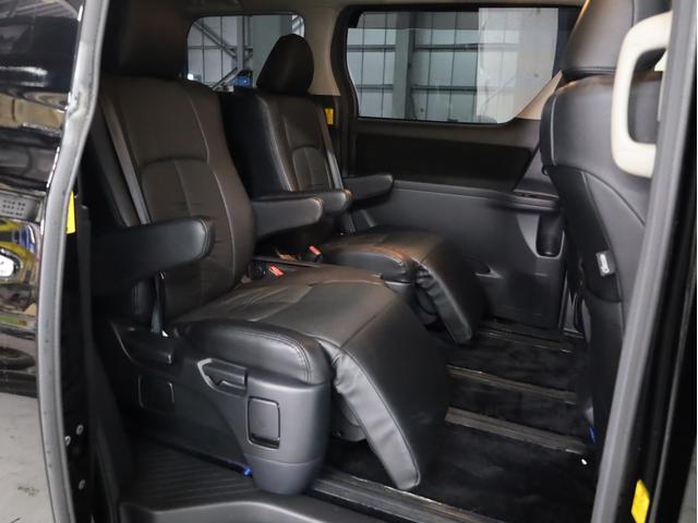 ヴェルファイア ２．４Ｚ　Ｍ’ｚ　ＳＰＥＥＤエアロ／２０インチアルミ／４本出しマフラー　車高調　両側自動スライドドア　純正ＳＤナビ　地デジフルセグ　バックカメラ　スマートキー　黒革調シートカバー　ＨＤライト　クリアランスソナー（32枚目）