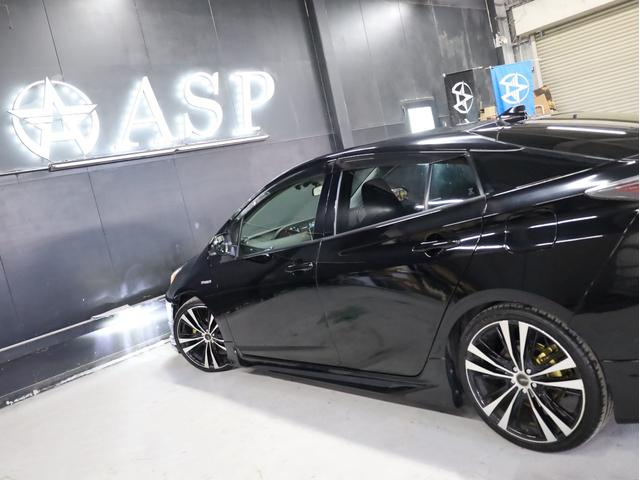 プリウス Ｓ　アネーロコラソン１９インチＡＷ　フルエアロ　ローダウン　純正ＳＤナビ　地デジフルセグ　バックカメラ　スマートキー　ＬＥＤヘッドライト（27枚目）