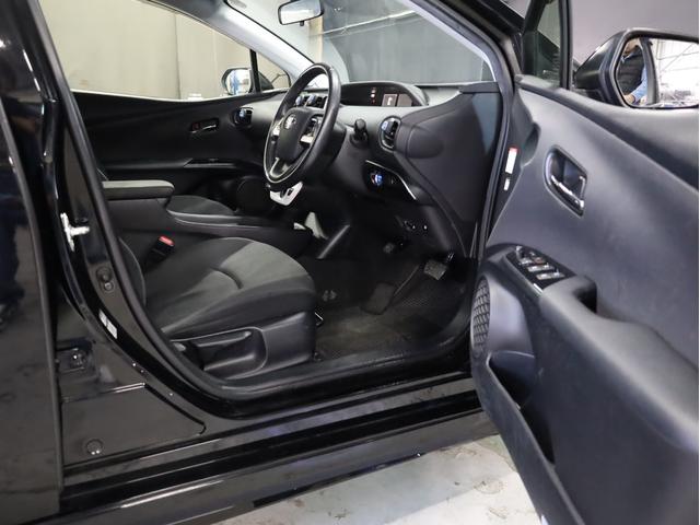 プリウス Ｓ　アネーロコラソン１９インチＡＷ　フルエアロ　ローダウン　純正ＳＤナビ　地デジフルセグ　バックカメラ　スマートキー　ＬＥＤヘッドライト（43枚目）