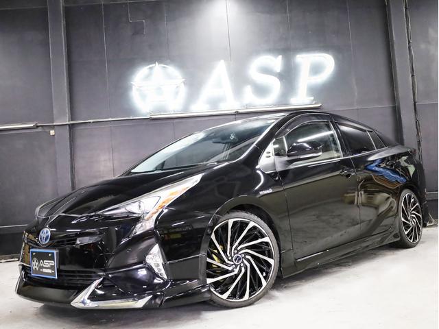 プリウス Ａ　ＢＡＤＸロクサーニ１９インチＡＷ　ローダウンサス　フルエアロ　純正９インチＳＤナビ　地デジフルセグ　バックカメラ　スマートキー　クリアランスソナー　レーダークルーズ　ＬＥＤヘッドライト（5枚目）