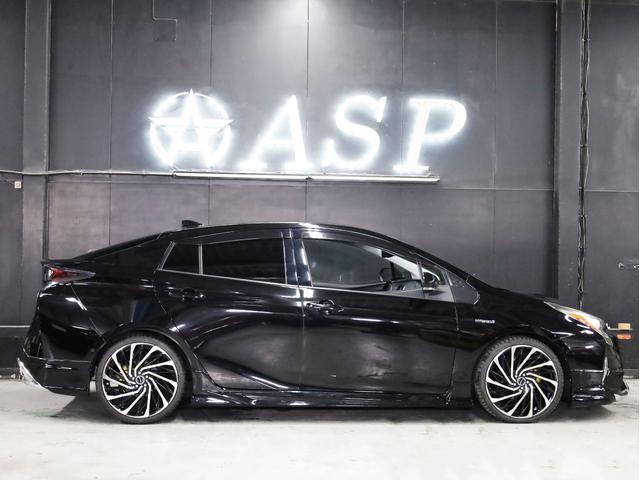 プリウス Ａ　ＢＡＤＸロクサーニ１９インチＡＷ　ローダウンサス　フルエアロ　純正９インチＳＤナビ　地デジフルセグ　バックカメラ　スマートキー　クリアランスソナー　レーダークルーズ　ＬＥＤヘッドライト（15枚目）