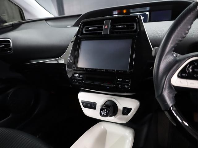 プリウス Ａ　ＢＡＤＸロクサーニ１９インチＡＷ　ローダウンサス　フルエアロ　純正９インチＳＤナビ　地デジフルセグ　バックカメラ　スマートキー　クリアランスソナー　レーダークルーズ　ＬＥＤヘッドライト（41枚目）