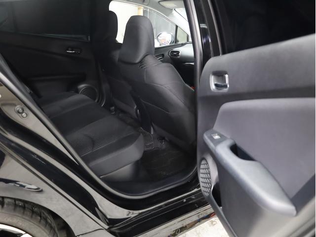 プリウス Ａ　ＢＡＤＸロクサーニ１９インチＡＷ　ローダウンサス　フルエアロ　純正９インチＳＤナビ　地デジフルセグ　バックカメラ　スマートキー　クリアランスソナー　レーダークルーズ　ＬＥＤヘッドライト（44枚目）