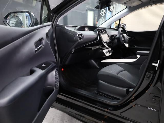 プリウス Ａ　ＢＡＤＸロクサーニ１９インチＡＷ　ローダウンサス　フルエアロ　純正９インチＳＤナビ　地デジフルセグ　バックカメラ　スマートキー　クリアランスソナー　レーダークルーズ　ＬＥＤヘッドライト（47枚目）