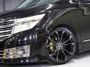 エルグランド ライダー　ブラックライン　黒本革シート　両側自動スライドドア　ＲＡＹＳ２０インチＡＷ　新品ＴＥＩＮ車高調　純正メーカーナビ　地デジフルセグ　サイド／バックカメラ　スマートキー　クリアランスソナー　ＨＩＤライト（6枚目）