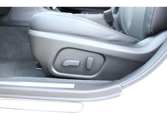 レヴォーグ １．６ＧＴアイサイト　レザー　ナビ　３方カメラ　ＥＴＣ２．０　２年間走行距離無制限部分保証付　ワンオーナー　アイサイト３搭載車　衝突被害＆後退時被害軽減ブレーキ　後側方警戒＆停止保持システム　スマートリヤビューミラー　ブラックレザーシート　８インチナビ　ドラレコ（50枚目）