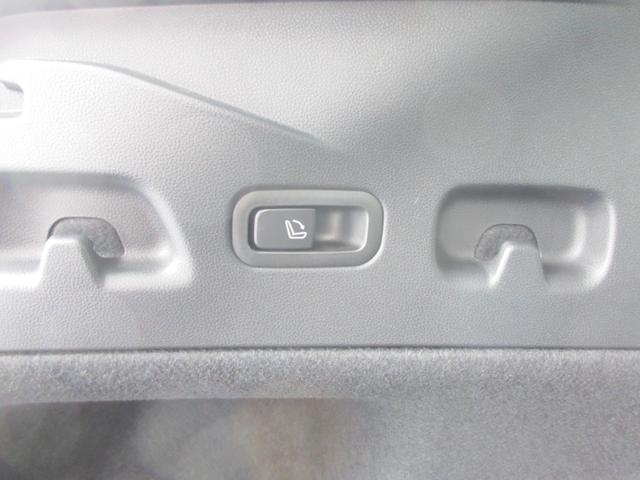 レヴォーグ ＧＴ　ＥＸアイサイトＸ搭載車　ナビ　３方向カメラ　ＥＴＣ２０　２年間走行距離無制限部分保証付き　　ワンオーナー　新世代アイサイト＆アイサイトＸ搭載　障害物センサー　衝突被害＆後退時被害軽減ブレーキ　後側方警戒＆停止保持システム　パワーシート　　ナビ　ＥＴＣ２．０（52枚目）