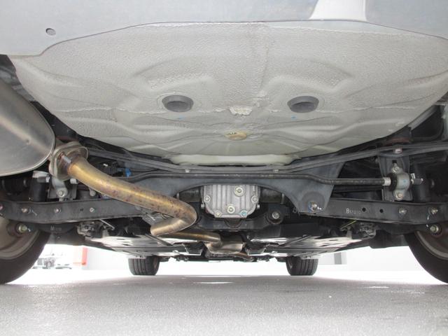 レガシィＢ４ リミテッド　アイサイト３搭載車　８インチナビ　バックカメラ　１年間走行距離無制限部分保証付き　ワンオーナー　アイサイト３搭載　衝突被害軽減ブレーキ　パナソニック製８インチナビ　バックカメラ　レザーシート　シートヒーター　電動パワーシート　　ヒルホールドスタート（8枚目）
