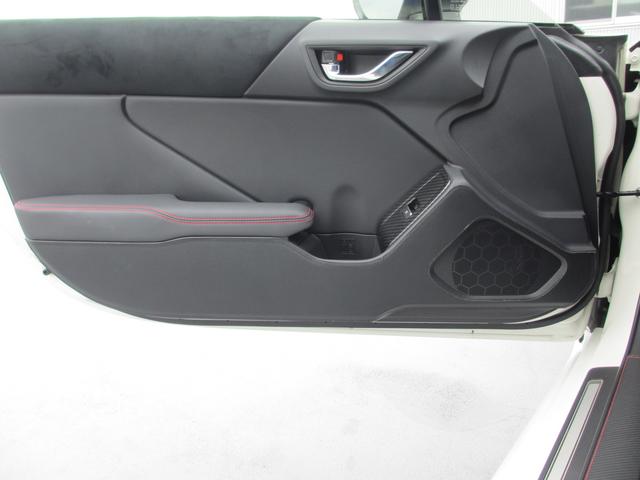 ＢＲＺ Ｓ　ＳＴＩ製フルエアロ付き　ナビ　バックカメラ　ＥＴＣ２．０　２年間走行距離無制限部分保証付き　ワンオーナー　アイサイト３搭載車　衝突被害＆後退時被害軽減ブレーキ　後側方警戒システム　カロッツェリアメモリー９インチナビ　バックカメラ　ＥＴＣ２．０　シートヒーター（52枚目）
