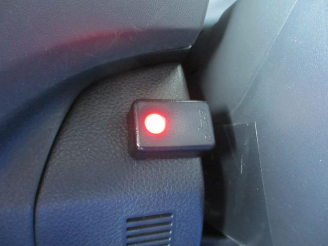 クロストレック リミテッド新世代アイサイト　ナビ　全方位カメラ　ＥＴＣ２．０　２年間走行距離無制限部分保証付　ワンオーナ　新世代アイサイト（３眼カメラタイプ）　衝突被害＆後退時被害軽減ブレーキ　後側方警戒＆停止保持システム　ナビ　全方位カメラ　ＥＴＣ２．０　前後２カメラドラレコ（16枚目）