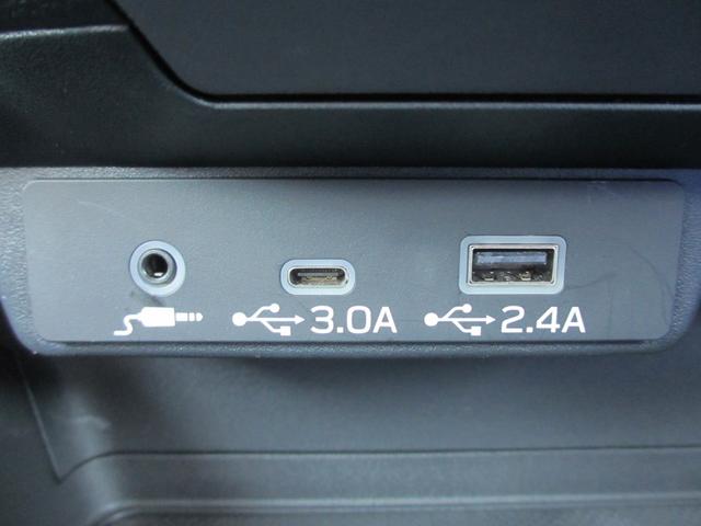 クロストレック リミテッド新世代アイサイト　ナビ　全方位カメラ　ＥＴＣ２．０　２年間走行距離無制限部分保証付　ワンオーナ　新世代アイサイト（３眼カメラタイプ）　衝突被害＆後退時被害軽減ブレーキ　後側方警戒＆停止保持システム　ナビ　全方位カメラ　ＥＴＣ２．０　前後２カメラドラレコ（47枚目）