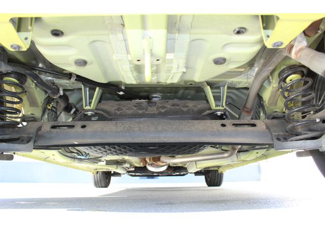 車両の下回り、後方より撮影。サビもなくきれいな状態です。