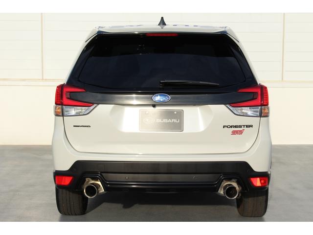 フォレスター ＳＴＩスポーツ　新世代アイサイト　ナビ　３方向カメラ　ＥＴＣ　２年間走行距離無制限部分保証付　ワンオーナ　新世代アイサイト　衝突被害＆後退時被害軽減ブレーキ　後側方警戒＆停止保持システム　ナビ　３方向カメラ　ＥＴＣ２．０　パワーリヤゲート　スマートリヤビューミラ（5枚目）