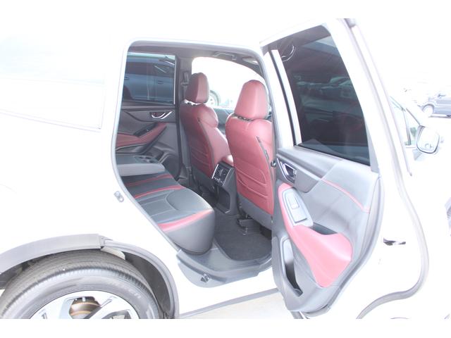 フォレスター ＳＴＩスポーツ　新世代アイサイト　ナビ　３方向カメラ　ＥＴＣ　２年間走行距離無制限部分保証付　ワンオーナ　新世代アイサイト　衝突被害＆後退時被害軽減ブレーキ　後側方警戒＆停止保持システム　ナビ　３方向カメラ　ＥＴＣ２．０　パワーリヤゲート　スマートリヤビューミラ（56枚目）