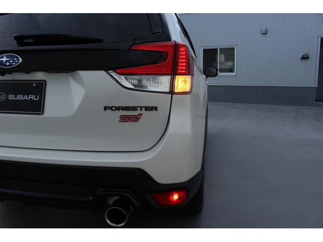 フォレスター ＳＴＩスポーツ　新世代アイサイト　ナビ　３方向カメラ　ＥＴＣ　２年間走行距離無制限部分保証付　ワンオーナ　新世代アイサイト　衝突被害＆後退時被害軽減ブレーキ　後側方警戒＆停止保持システム　ナビ　３方向カメラ　ＥＴＣ２．０　パワーリヤゲート　スマートリヤビューミラ（70枚目）