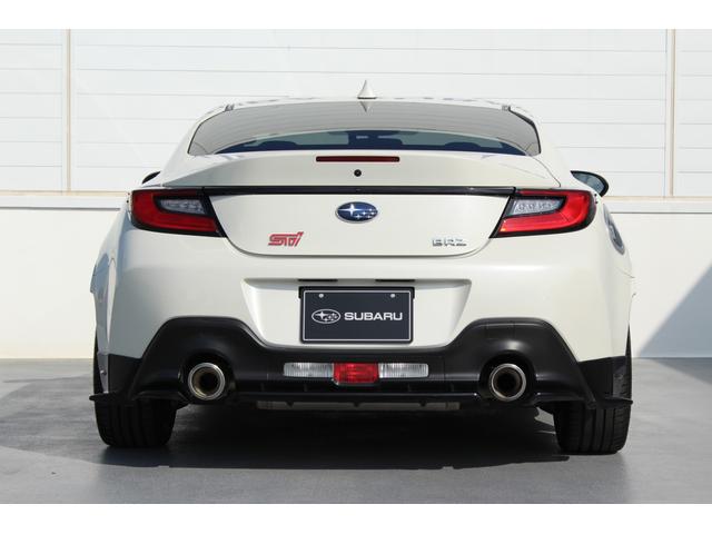 BRZ S 6速MT車 9インチナビ バックカメラ ETC2.0 2年間走行距離無制限部分保証付き ワンオーナー カロッツェリア9インチナビ バックカメラ ETC2.0 ドライブレコーダー 後側方警戒システム「SRVD」 シートヒーター LEDヘッドライト VDC(5枚目)