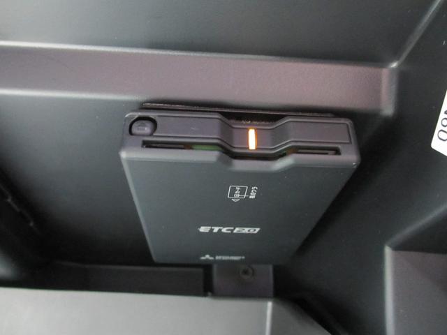 BRZ S 6速MT車 9インチナビ バックカメラ ETC2.0 2年間走行距離無制限部分保証付き ワンオーナー カロッツェリア9インチナビ バックカメラ ETC2.0 ドライブレコーダー 後側方警戒システム「SRVD」 シートヒーター LEDヘッドライト VDC(13枚目)