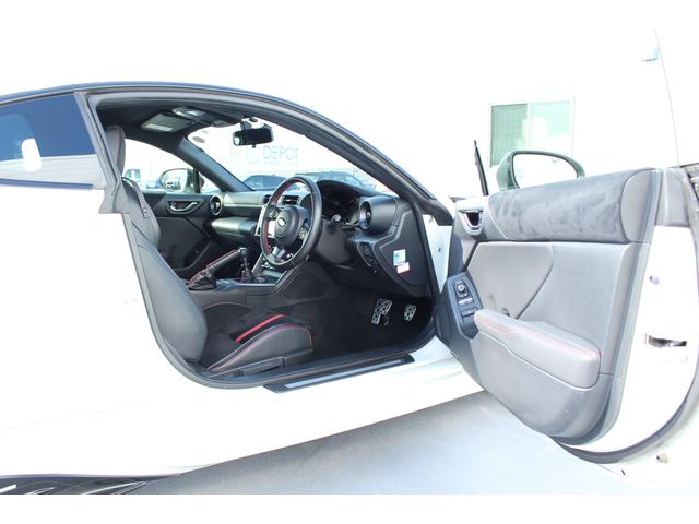 BRZ S 6速MT車 9インチナビ バックカメラ ETC2.0 2年間走行距離無制限部分保証付き ワンオーナー カロッツェリア9インチナビ バックカメラ ETC2.0 ドライブレコーダー 後側方警戒システム「SRVD」 シートヒーター LEDヘッドライト VDC(35枚目)