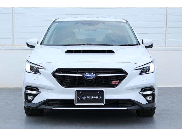 レヴォーグ STIスポーツ EX アイサイトX搭載 ナビ 3方向カメラ 2年間走行距離無制限部分保証付き ワンオーナー アイサイトX搭載 衝突被害&後退時被害軽減ブレーキ 後側方警戒&停止保持システム レザーシート ナビ 3方向カメラ ETC2.0 ドライブレコーダー(4枚目)