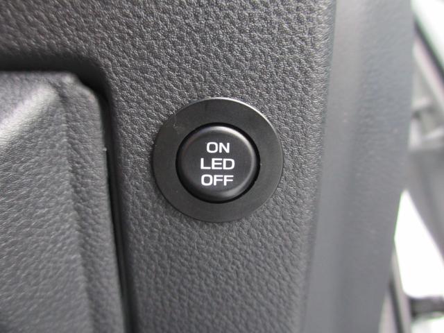 レヴォーグ STIスポーツ EX アイサイトX搭載 ナビ 3方向カメラ 2年間走行距離無制限部分保証付き ワンオーナー アイサイトX搭載 衝突被害&後退時被害軽減ブレーキ 後側方警戒&停止保持システム レザーシート ナビ 3方向カメラ ETC2.0 ドライブレコーダー(21枚目)