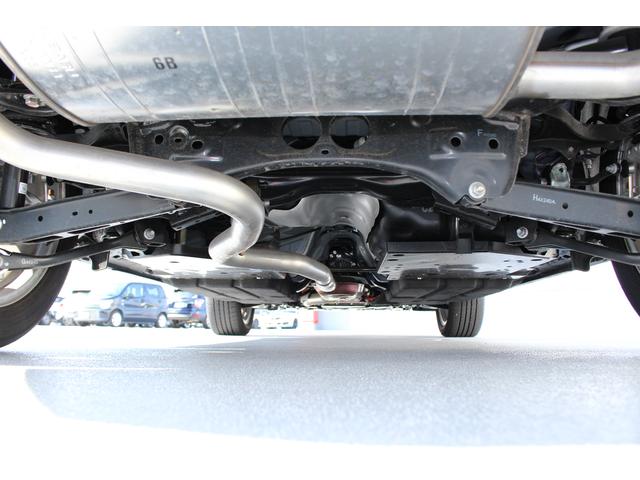 クロストレック リミテッド　新世代アイサイト（３眼）　元弊社試乗車　ナビ　２年間走行距離無制限部分保証付き　元弊社試乗車　新世代アイサイト（３眼タイプ）　　衝突被害＆後退時被害軽減ブレーキ　後側方警戒＆停止保持システム　ナビ　全方位カメラ　ＥＴＣ２．０　前後２カメラドラレコ（9枚目）