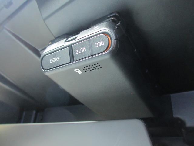 クロストレック リミテッド　新世代アイサイト（３眼）　元弊社試乗車　ナビ　２年間走行距離無制限部分保証付き　元弊社試乗車　新世代アイサイト（３眼タイプ）　　衝突被害＆後退時被害軽減ブレーキ　後側方警戒＆停止保持システム　ナビ　全方位カメラ　ＥＴＣ２．０　前後２カメラドラレコ（16枚目）