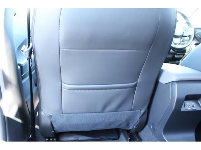 クロストレック リミテッド　新世代アイサイト（３眼）　元弊社試乗車　ナビ　２年間走行距離無制限部分保証付き　元弊社試乗車　新世代アイサイト（３眼タイプ）　　衝突被害＆後退時被害軽減ブレーキ　後側方警戒＆停止保持システム　ナビ　全方位カメラ　ＥＴＣ２．０　前後２カメラドラレコ（52枚目）