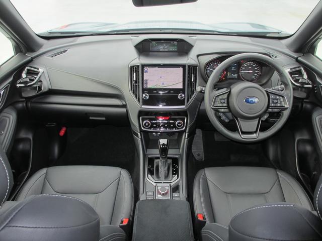 フォレスター ＳＴＩスポーツ　ブラックインテリアセレクション　レザー　２年間走行距離無制限部分保証付き　ワンオーナー　ブラックレザーシート　新世代アイサイト搭載　衝突被害＆後退時被害軽減ブレーキ　後側方警戒＆停止保持システム　スマートリヤビューカメラ　ナビ　３方向カメラ（6枚目）